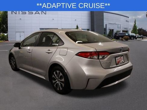 Used 2020 Toyota Corolla LE image 6