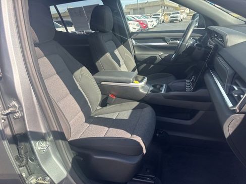 Used 2025 GMC Terrain Elevation image 17