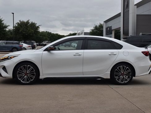 Used 2022 Kia Forte GT w/ GT Technology Package FWD image 12