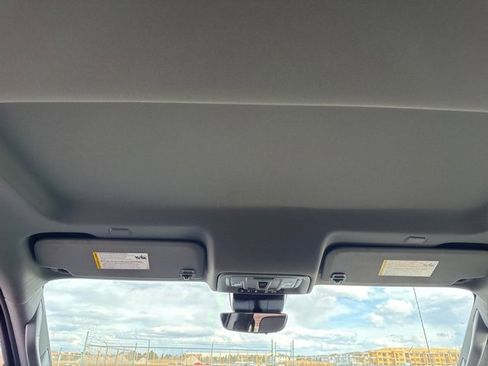 Used 2024 GMC Sierra 2500 Denali w/ Technology Package image 10