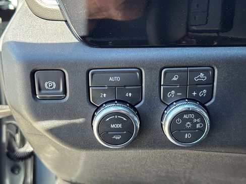 Used 2026 GMC Sierra 1500 SLT w/ SLT Premium Plus Package AWD/4WD image 27