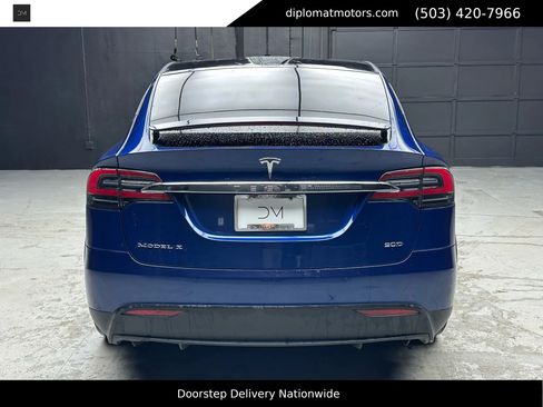 Used 2016 Tesla Model X 90D image 6