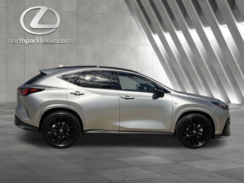 Certified 2026 Lexus NX 350h F Sport AWD/4WD image 4