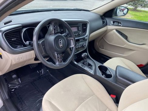 Used 2015 Kia Optima LX image 8