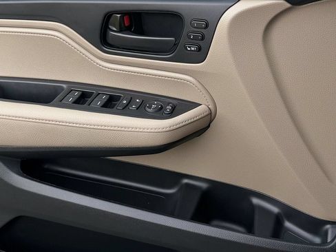 Used 2024 Honda Odyssey EX-L image 27