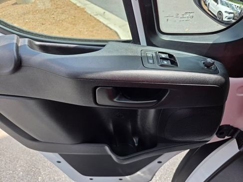 Used 2023 RAM ProMaster 2500 FWD image 29