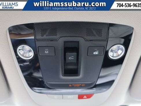 Used 2023 Kia Sorento S w/ Panoramic Sunroof Package image 33