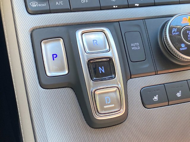Used 2024 Hyundai Palisade Limited AWD/4WD image 29