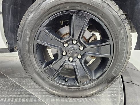 Used 2021 RAM 1500 Big Horn AWD/4WD image 9