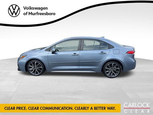 Used 2022 Toyota Corolla SE w/ SE Premium Package image 4