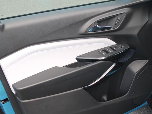 New 2026 Chevrolet Trax LT w/ Driver Confidence Package image 10