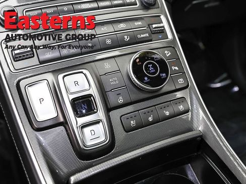 Used 2023 Hyundai Santa Fe Limited AWD/4WD image 13