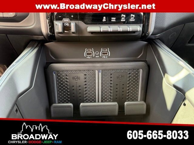 New 2026 RAM 2500 Laramie w/ Night Edition AWD/4WD image 19