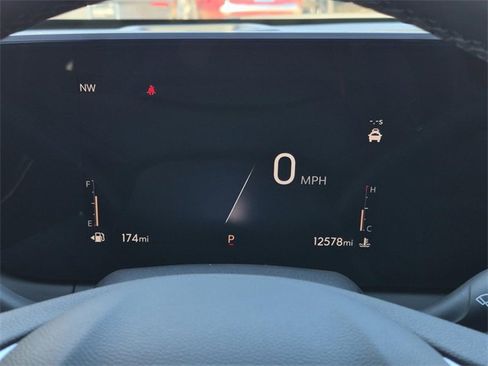 Used 2025 Buick Envista Avenir image 13