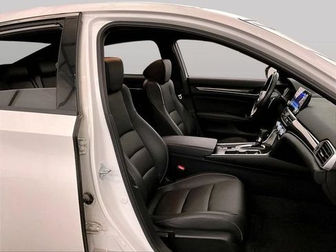 Used 2022 Honda Accord Sport image 7