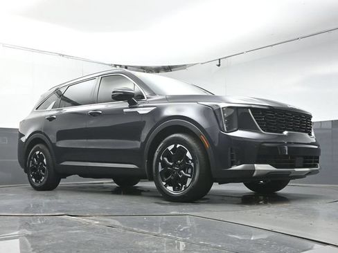 Used 2025 Kia Sorento S FWD image 38