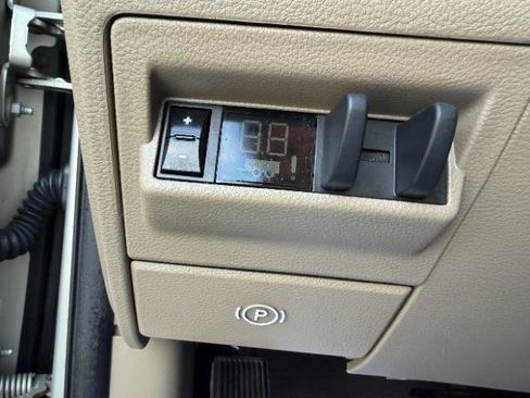 Used 2010 Dodge Ram 3500 Truck Laramie w/ Chrome Accents Group image 29