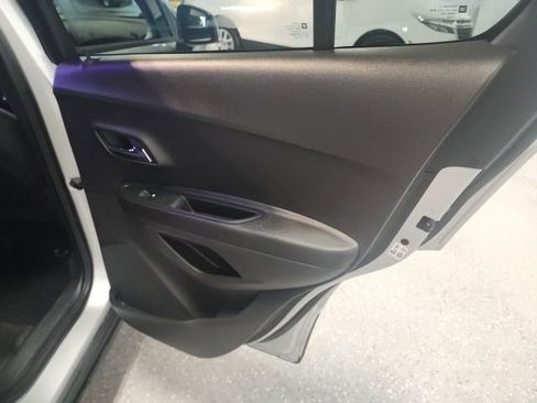 Used 2019 Chevrolet Trax LS w/ Tint and Cruise Package image 20