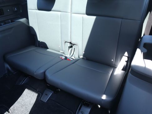 New 2026 Hyundai Santa Fe Calligraphy AWD/4WD image 13
