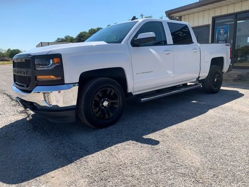 Used 2018 Chevrolet Silverado 1500 LT w/ All Star Edition AWD/4WD image 4