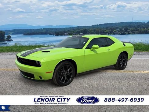 Used 2023 Dodge Challenger SXT w/ Blacktop Package RWD image 7