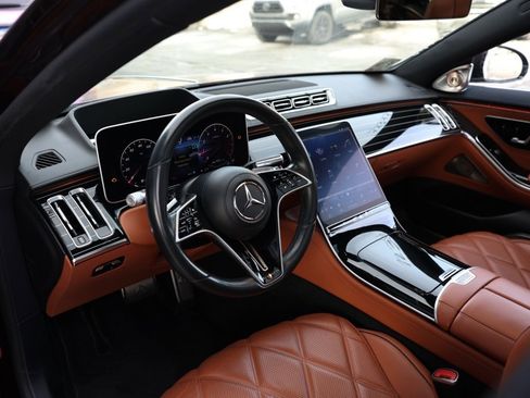 Used 2022 Mercedes-Benz Maybach S 580 4MATIC image 10