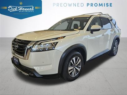 Used 2023 Nissan Pathfinder SL