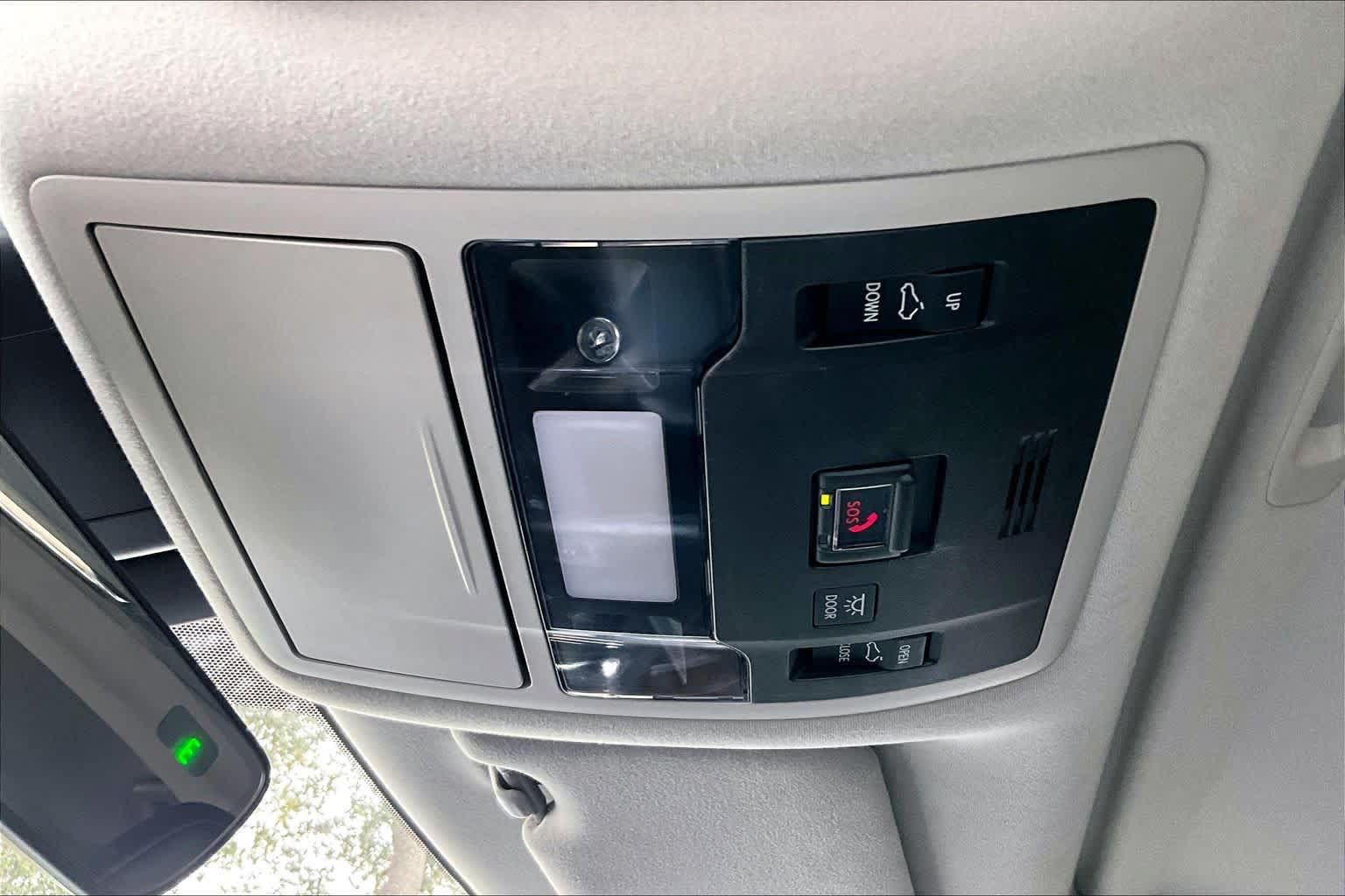 Used 2020 Lexus RX 350 AWD w/ Premium Package image 32