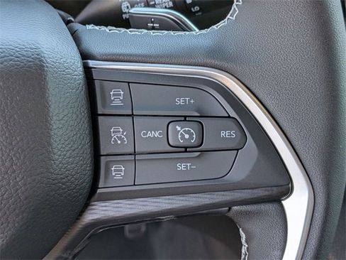 New 2025 Jeep Grand Cherokee Laredo X image 21