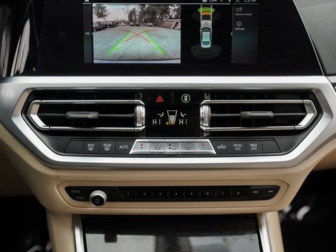 Used 2021 BMW 330i Sedan w/ Convenience Package image 32