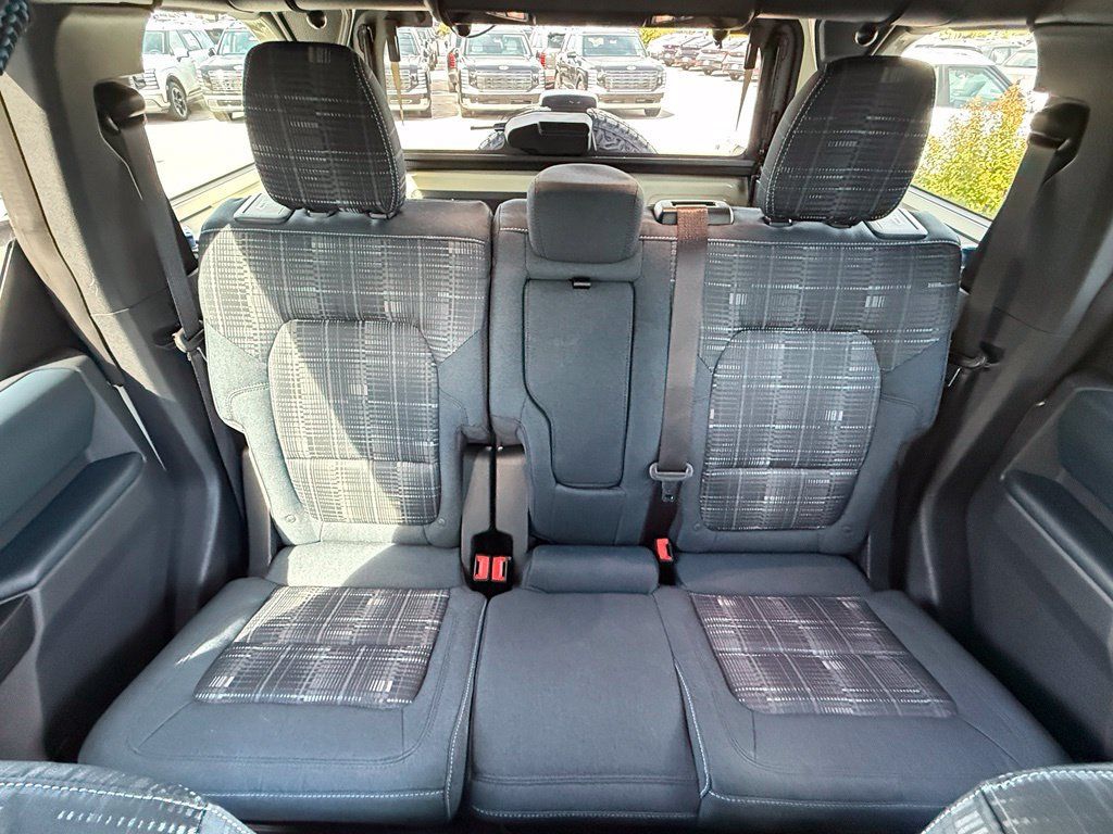 Used 2026 Ford Bronco Heritage Edition AWD/4WD image 41