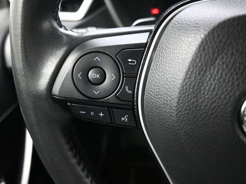 Used 2021 Toyota Corolla XSE image 19