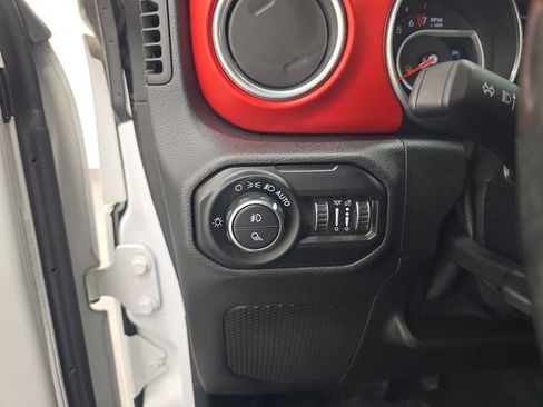 Used 2020 Jeep Gladiator Rubicon AWD/4WD image 34