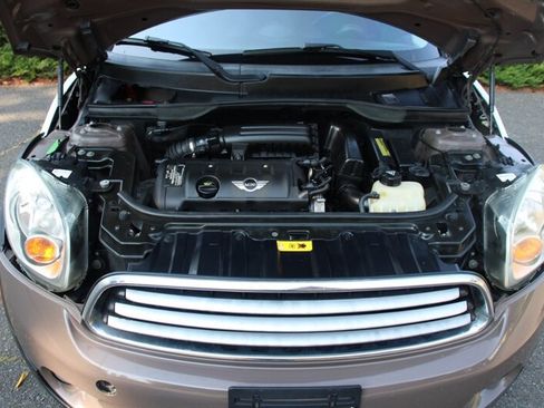 Used 2011 MINI Cooper Countryman FWD image 18