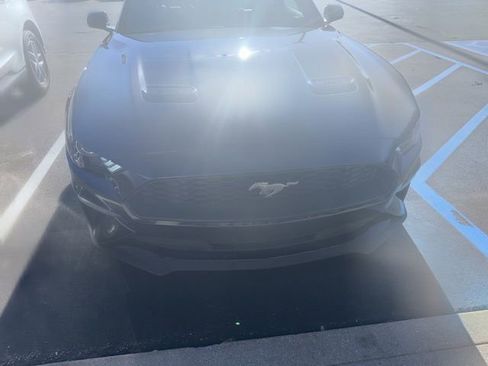 Used 2022 Ford Mustang Premium image 4