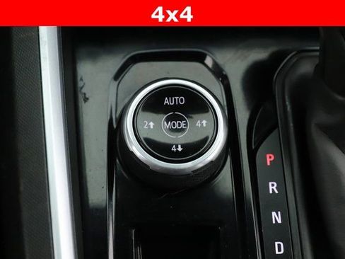 Used 2024 Chevrolet Colorado Trail Boss w/ Advanced Trailering Package image 24