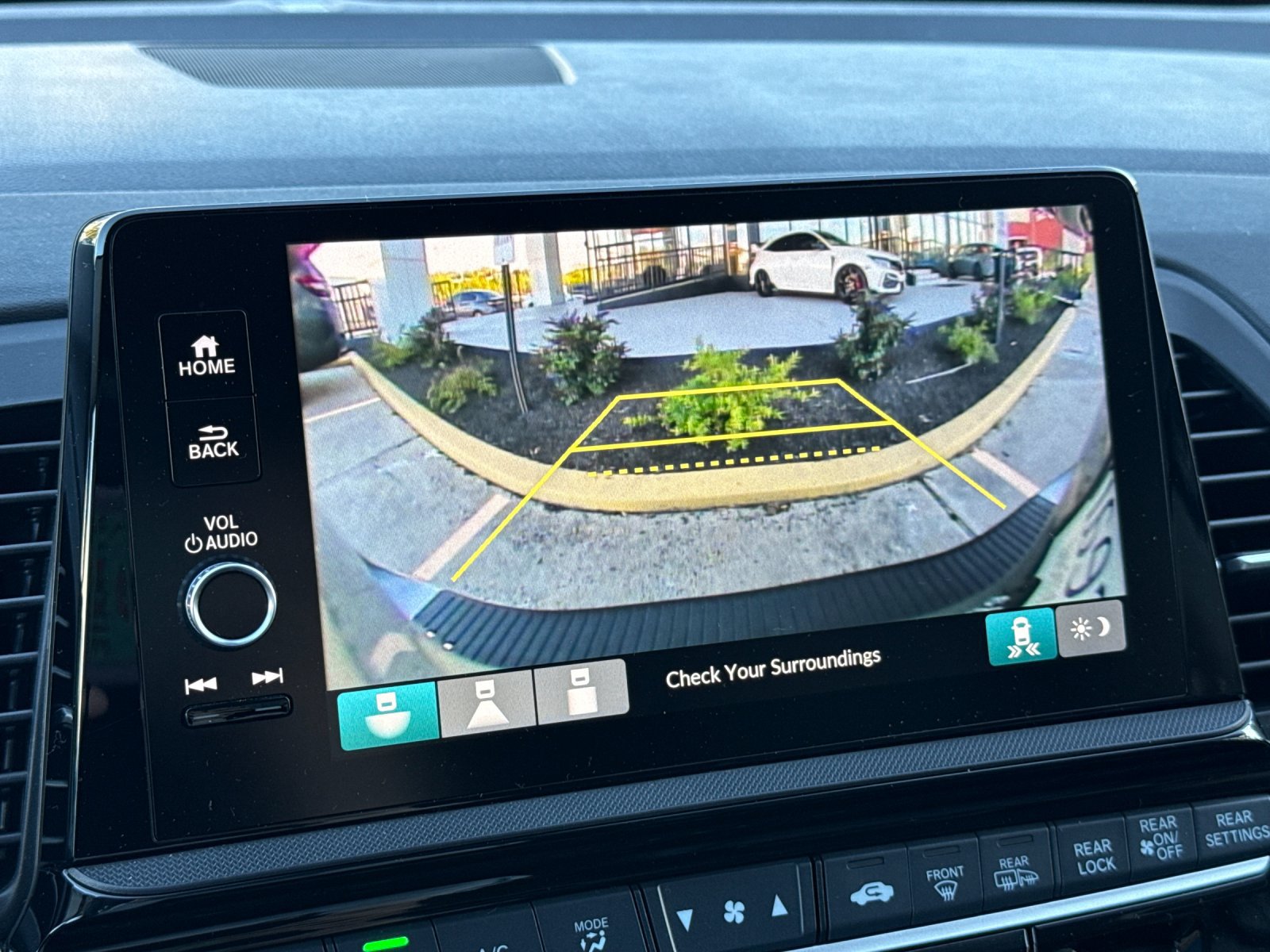 Used 2025 Honda Odyssey EX-L image 21