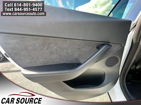 Used 2021 Tesla Model Y Long Range AWD/4WD image 18