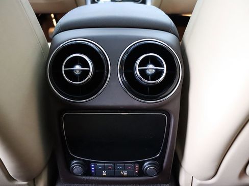 Used 2016 Jaguar XJ R-Sport image 31