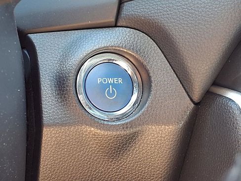 Used 2021 Toyota RAV4 XLE Premium AWD/4WD image 14