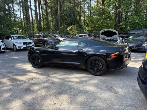 Used 2015 Chevrolet Camaro LS RWD image 8