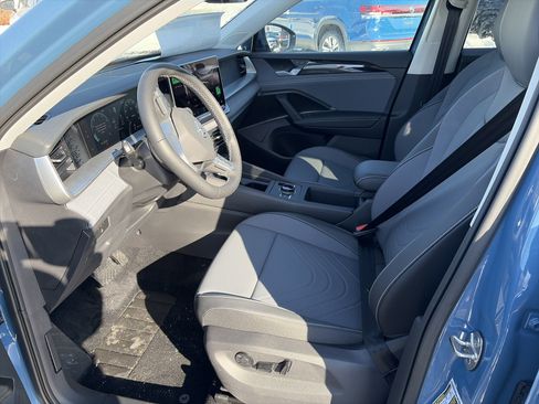 New 2026 Volkswagen Tiguan SE image 10