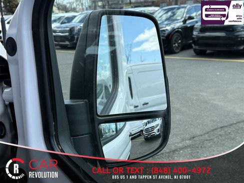 Used 2023 Ford Transit 250 148 High Roof AWD image 31