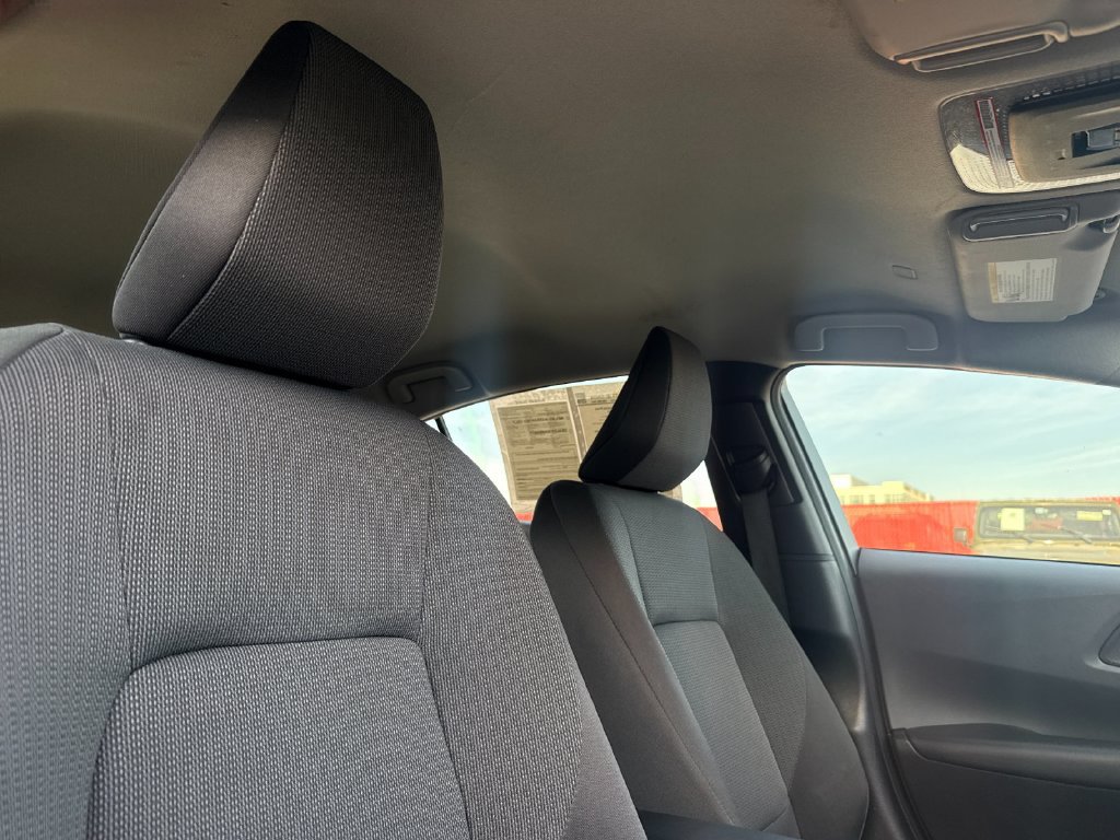 Certified 2025 Toyota Prius LE FWD image 17