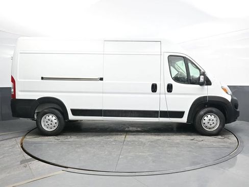 Used 2023 RAM ProMaster 2500 FWD image 9