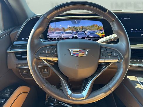 Used 2024 Cadillac Escalade ESV Sport w/ Touring Package image 17