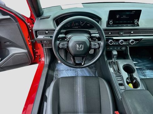 Used 2025 Honda Civic Sport image 17