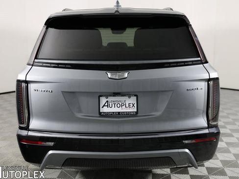 Used 2026 Cadillac Vistiq Sport image 6