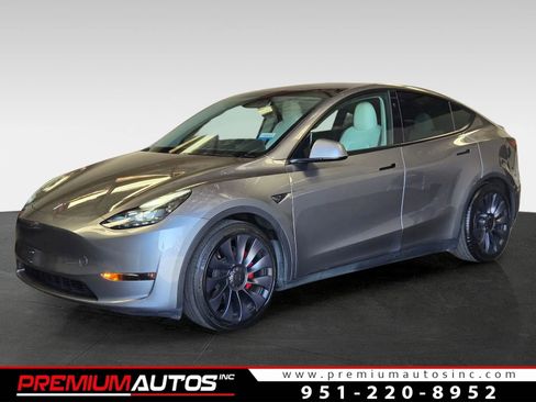 Used 2024 Tesla Model Y Performance AWD/4WD image 1