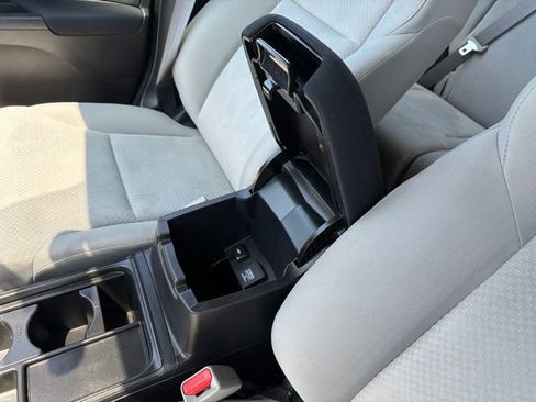Used 2016 Honda CR-V LX image 20